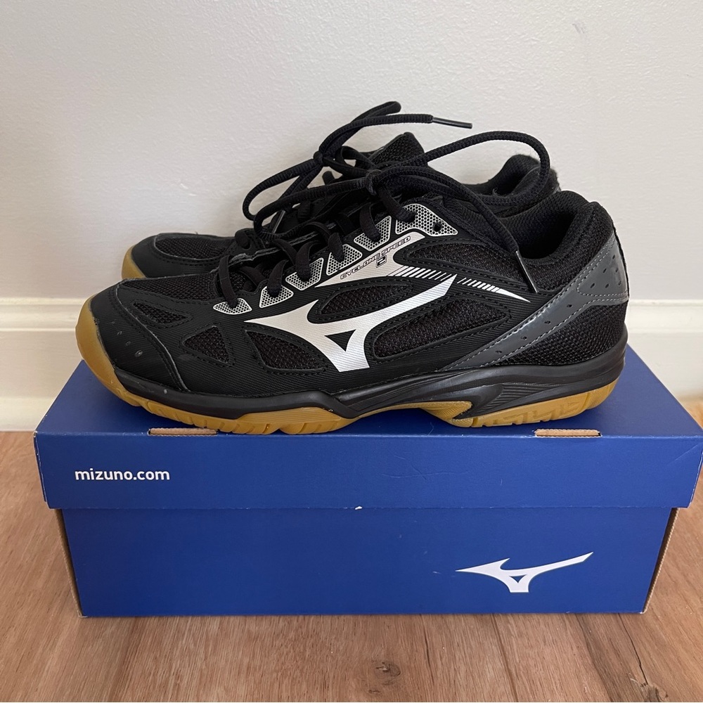 MIZUNO | 8 | Women’s Volleyball Shoes